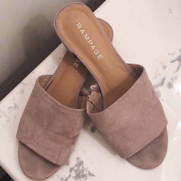 rampage || tan block heel - Picture 2 of 7